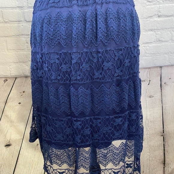 Rewind Lace Dress size Medium - Picture 9 of 11